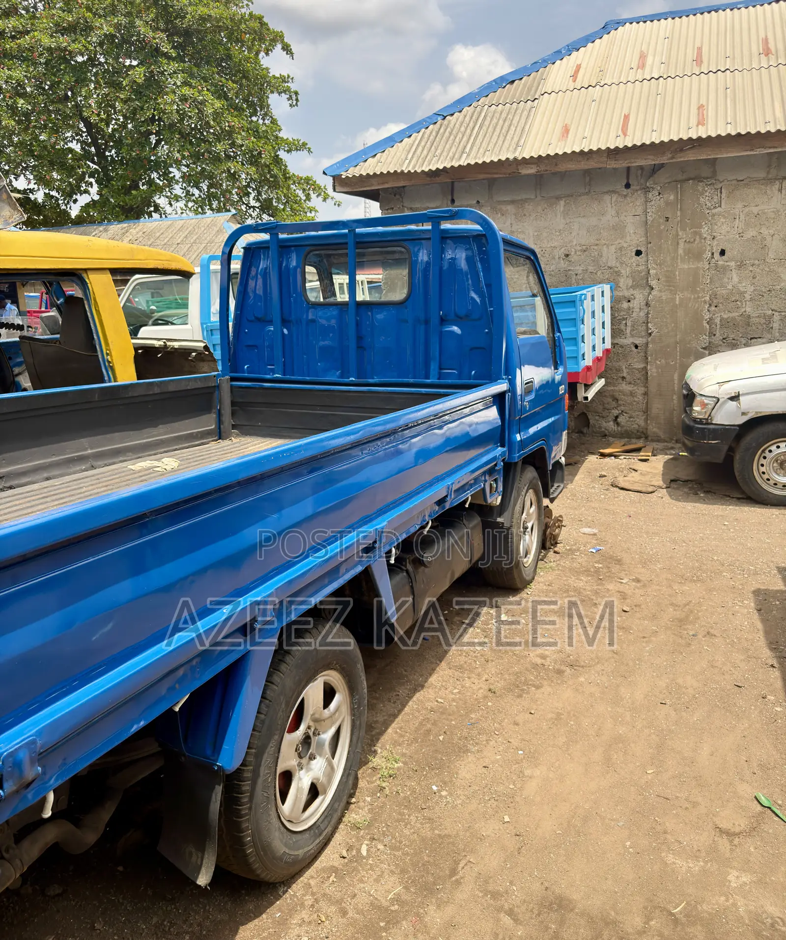 Toyota Dyna 100 Japan Drop Sided Bucket