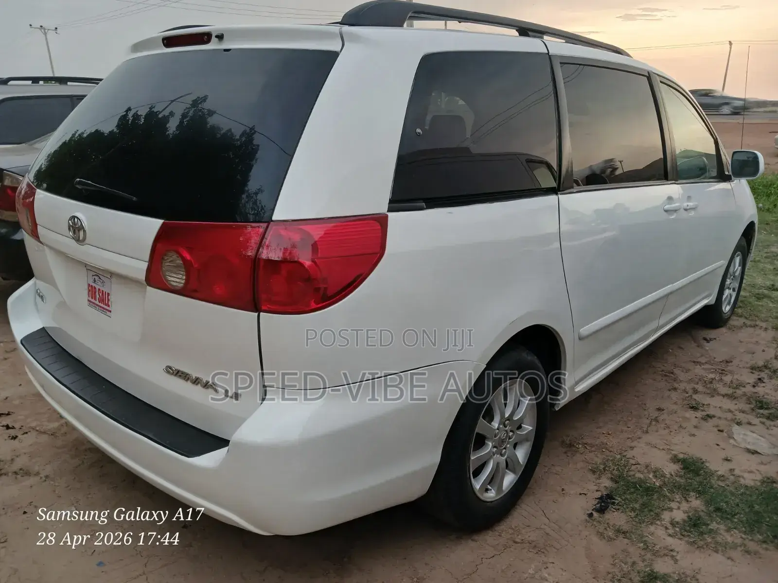 Toyota Sienna XLE Limited 2005 White