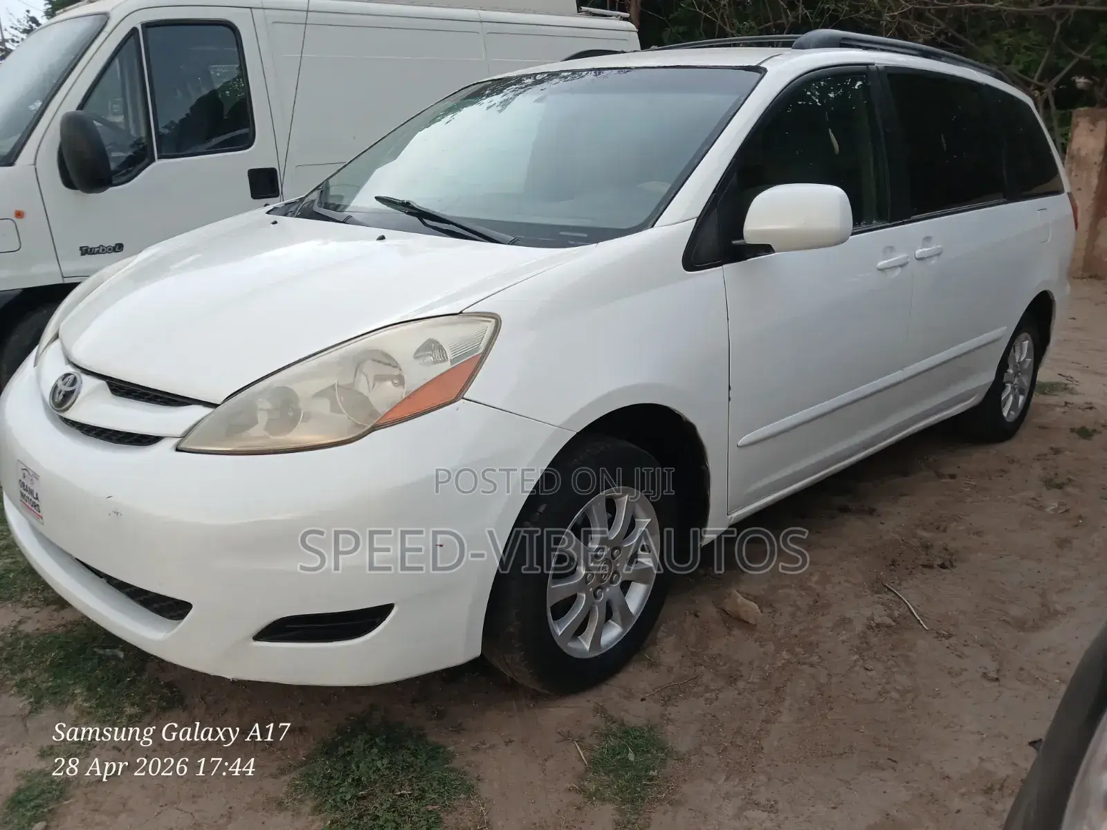 Toyota Sienna XLE Limited 2005 White