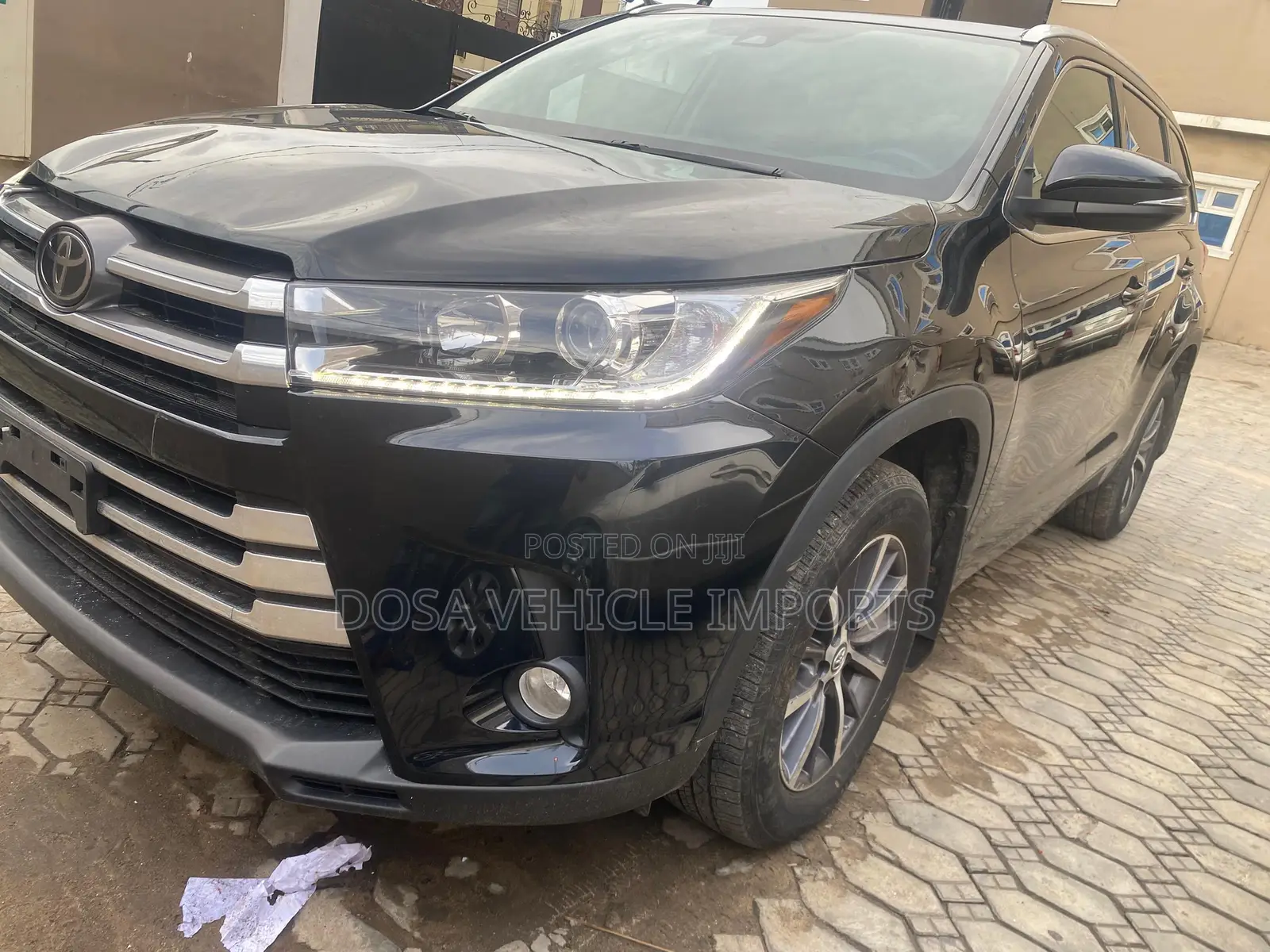 Toyota Highlander XLE 4x4 V6 (3.5L 6cyl 8A) 2018 Black