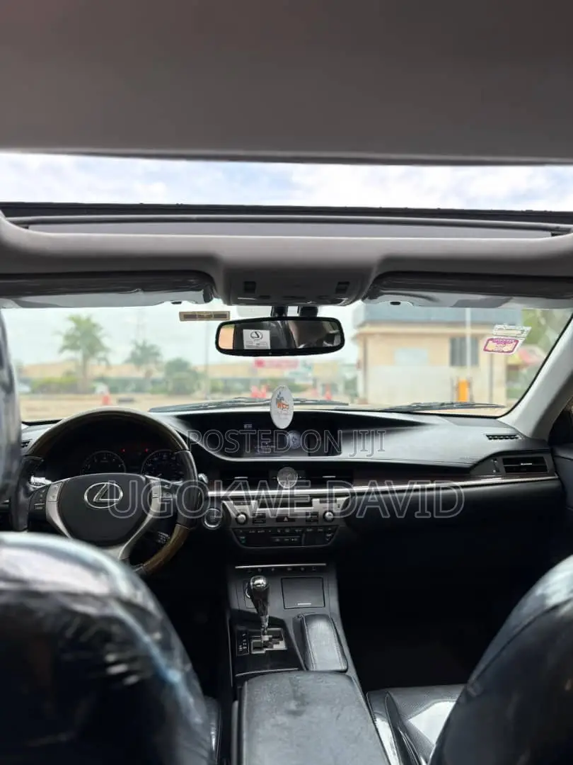 Lexus ES 2015 White