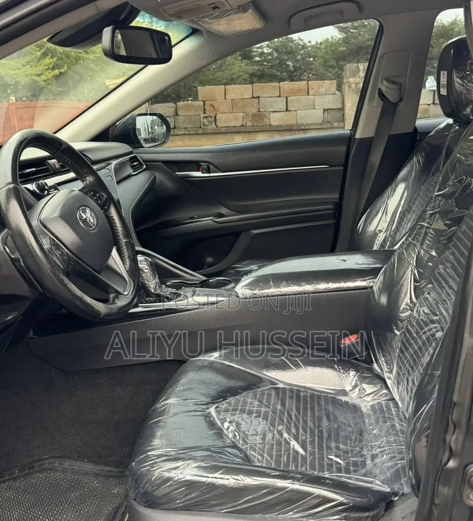 Toyota Camry 2018 Gray