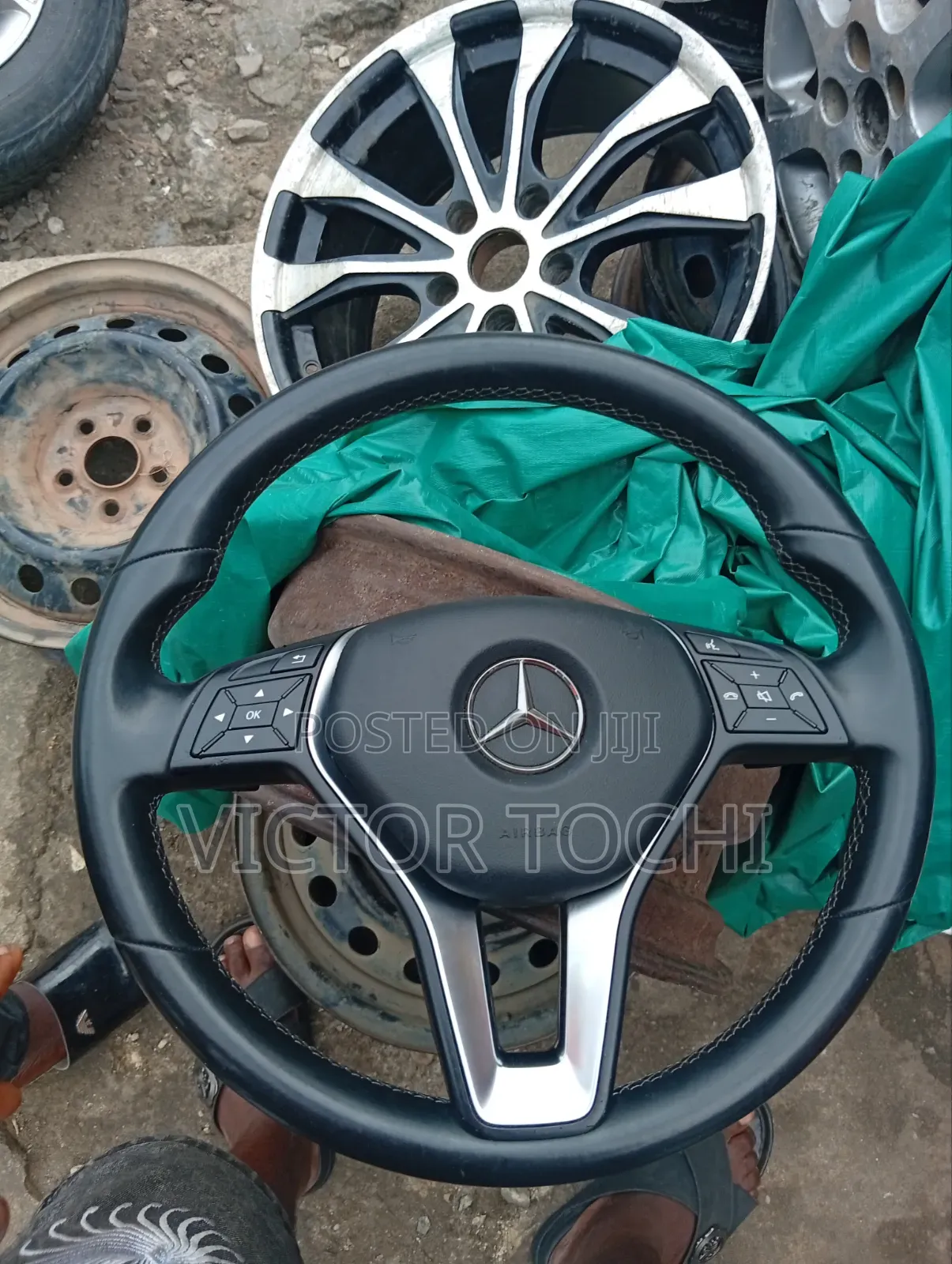 Mercedes Benz Steering Wheel C300, Glk350, E350, Ml350 Etc
