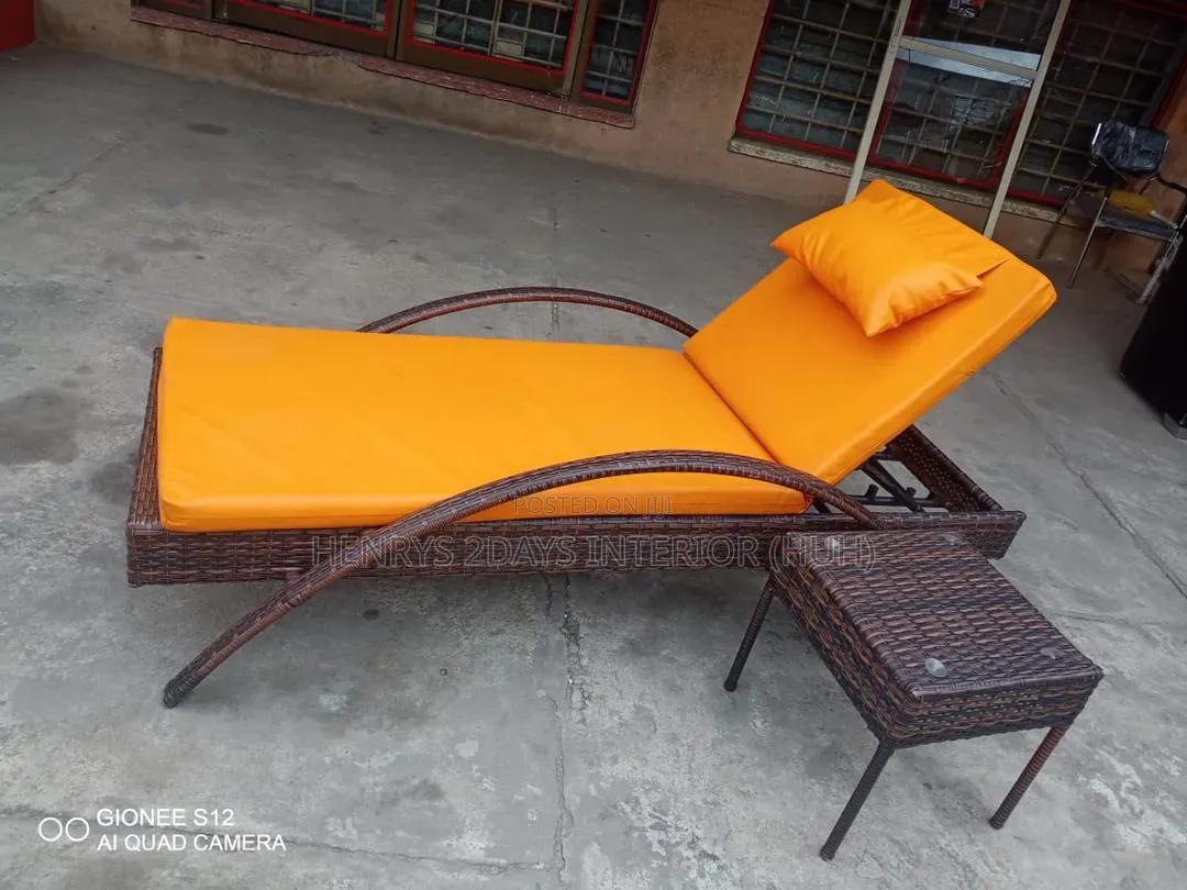 Relaxing Bench Pure Wood