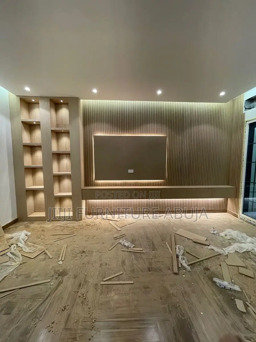 2. Shelf Tv  Console