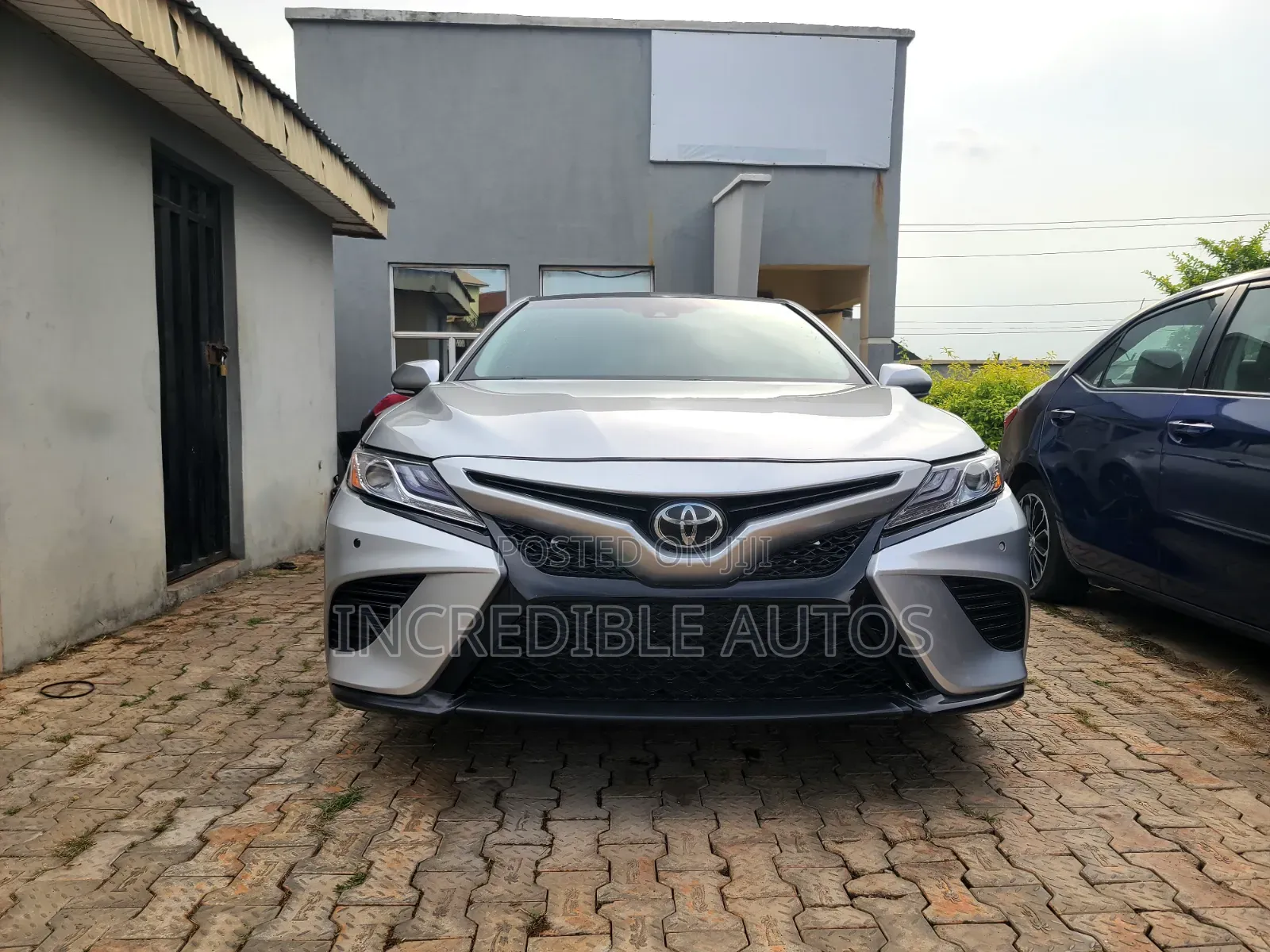 Toyota Camry XSE FWD (2.5L 4cyl 8AM) 2018 Silver