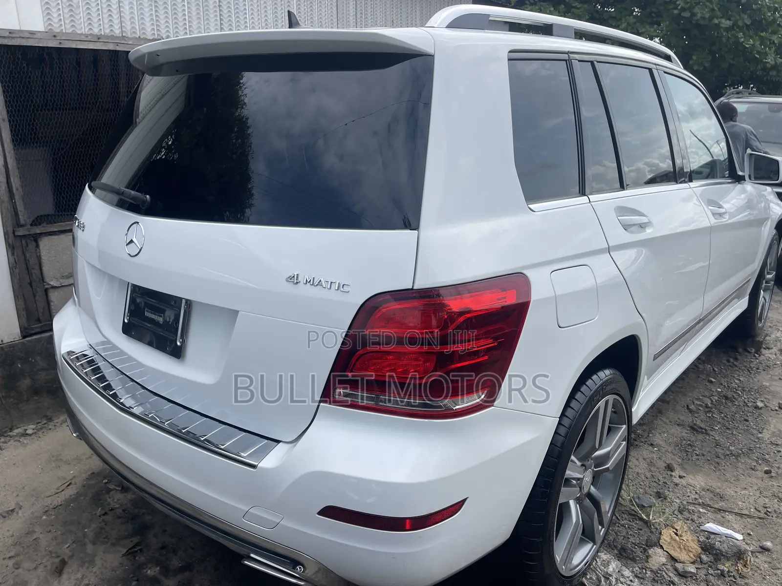 Mercedes-Benz GLK-Class Base GLK 350 4dr AWD 4MATIC (3.5L 6cyl 7A) 2015