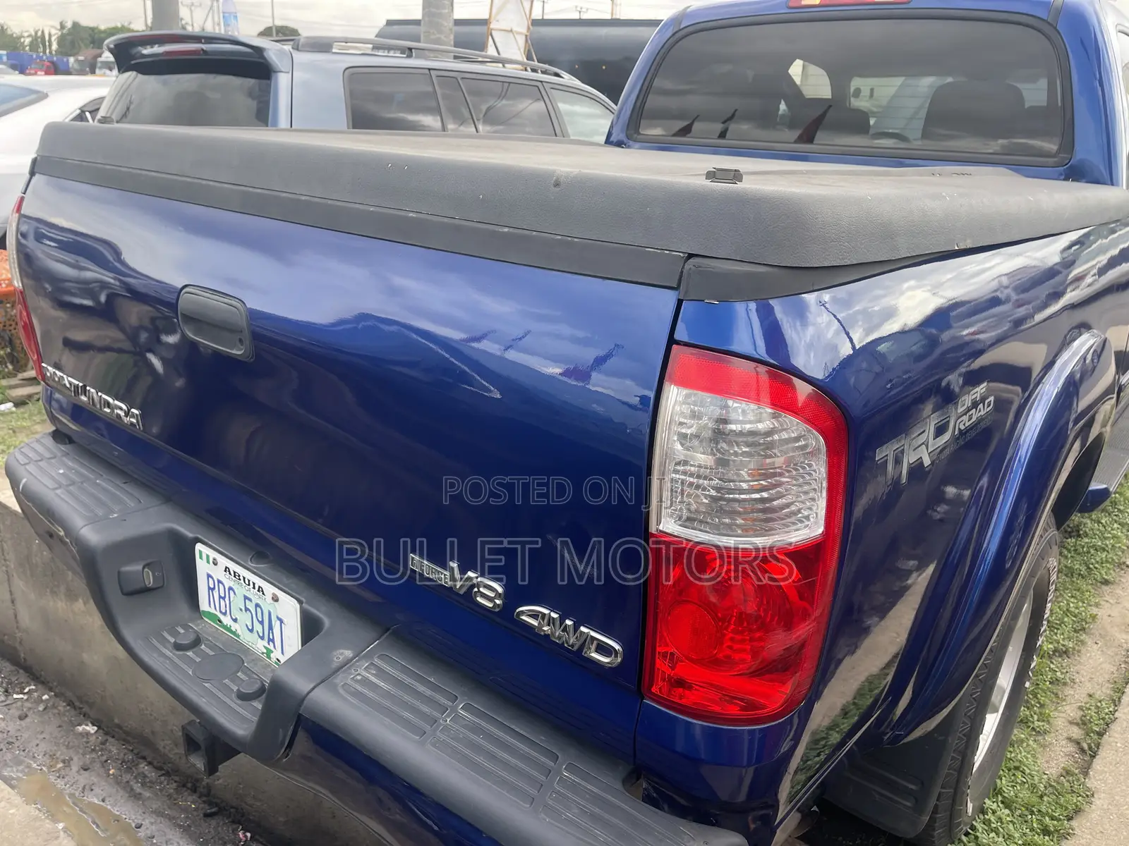 Toyota Sequoia SR5 4dr SUV 4WD (4.7L 8cyl 5A) 2006 Blue