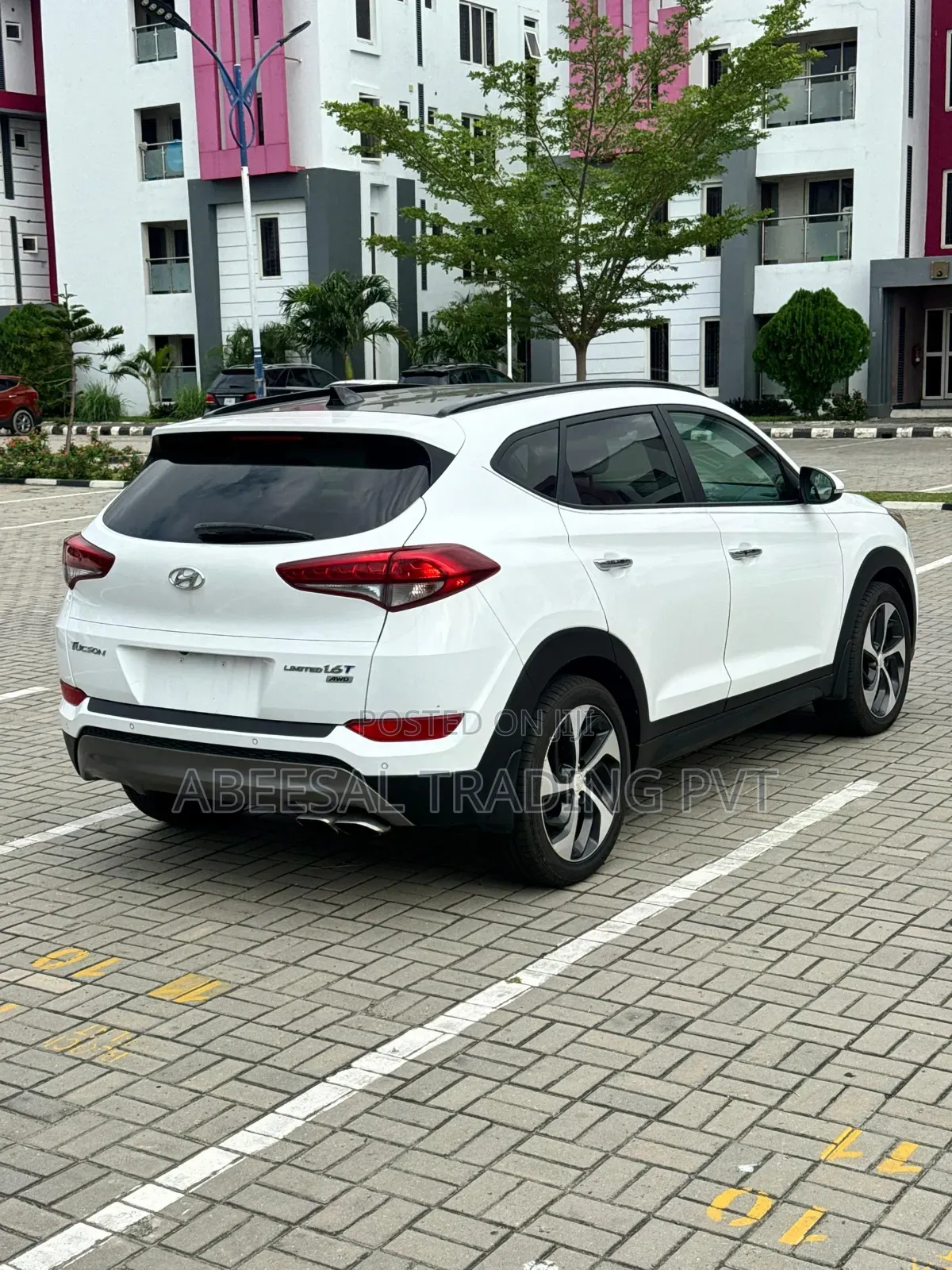 Hyundai Santa Fe Limited AWD 2016 White
