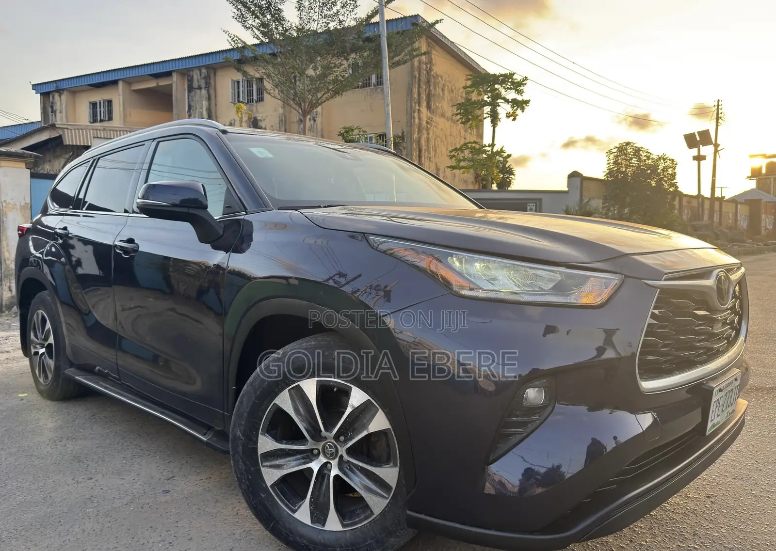 Toyota Highlander 2021 Blue