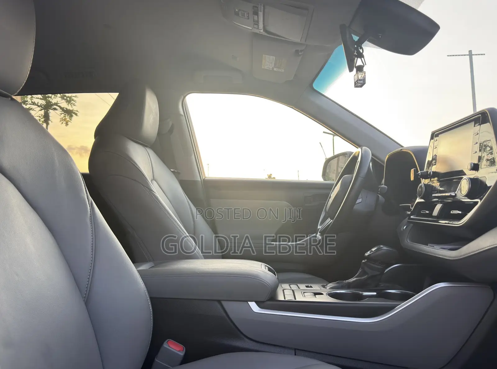 Toyota Highlander 2021 Blue