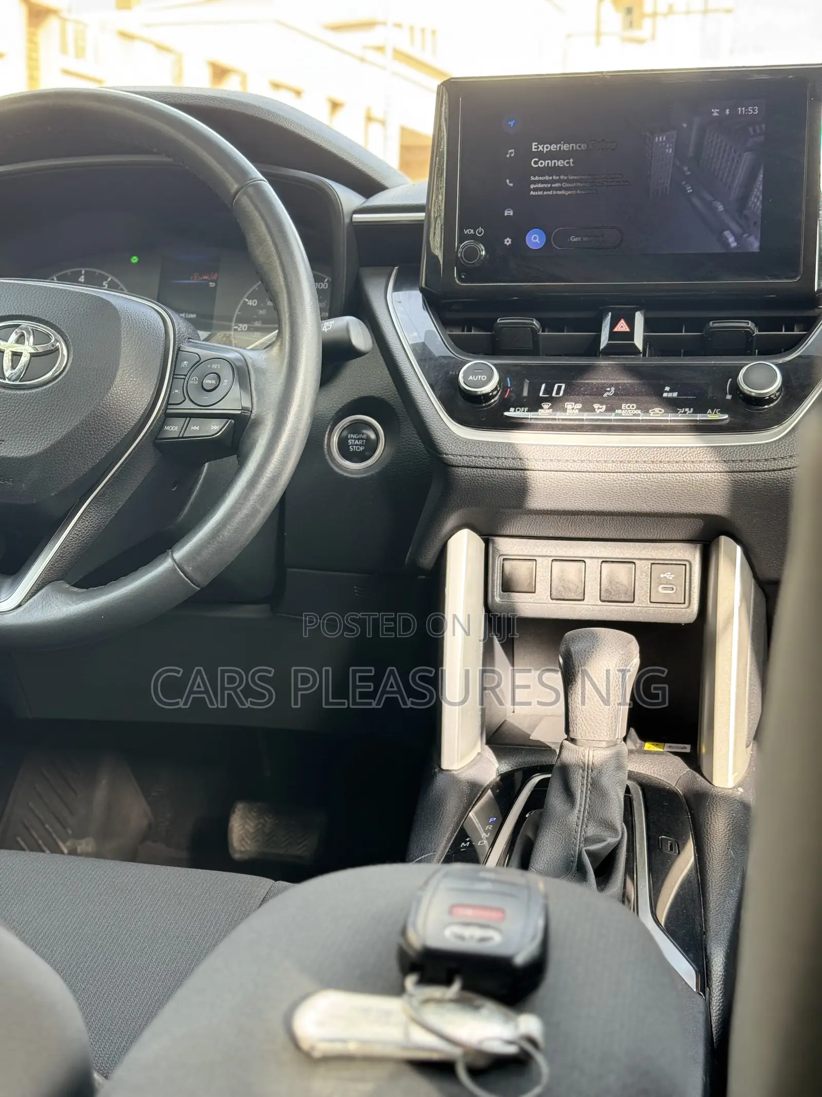 Toyota Corolla Cross 2024 Silver