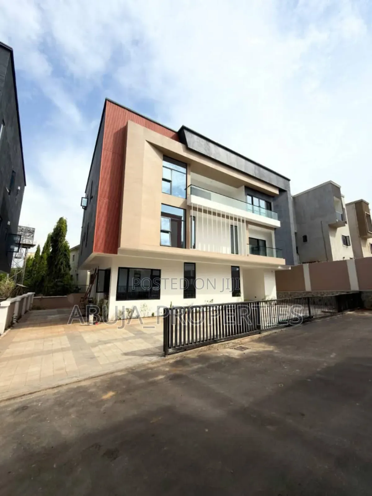 6bdrm Duplex in In A Mini Estate, Katampe Extension for sale