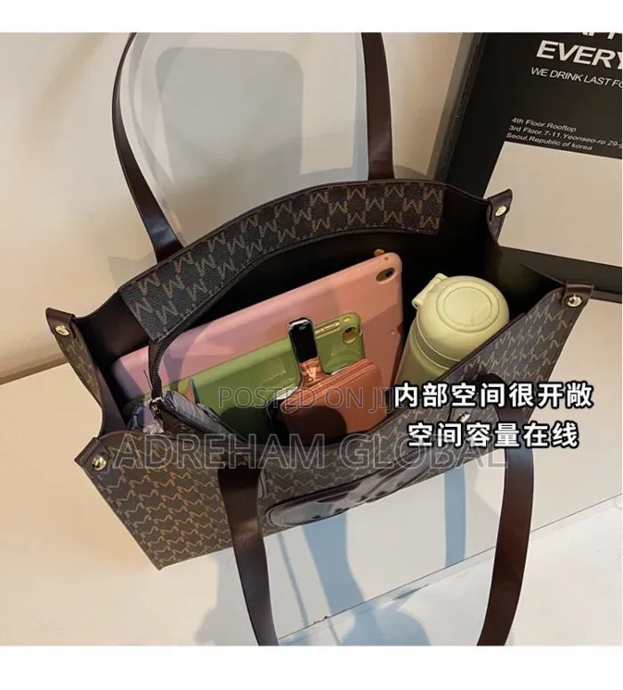 Meerah Quality M Logo Box Shape Tote Bag