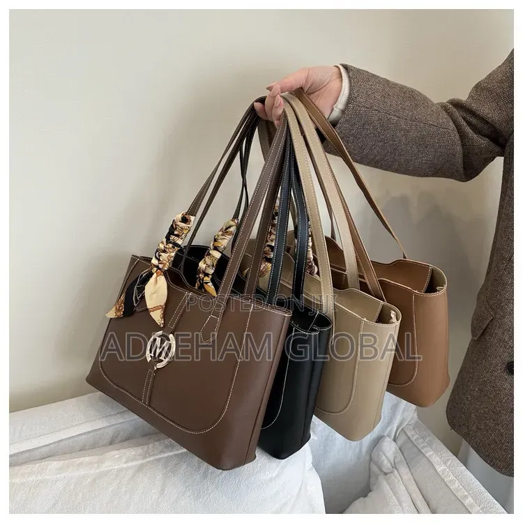 Jade Quality Leather M Logo Tote Bag With Scarf