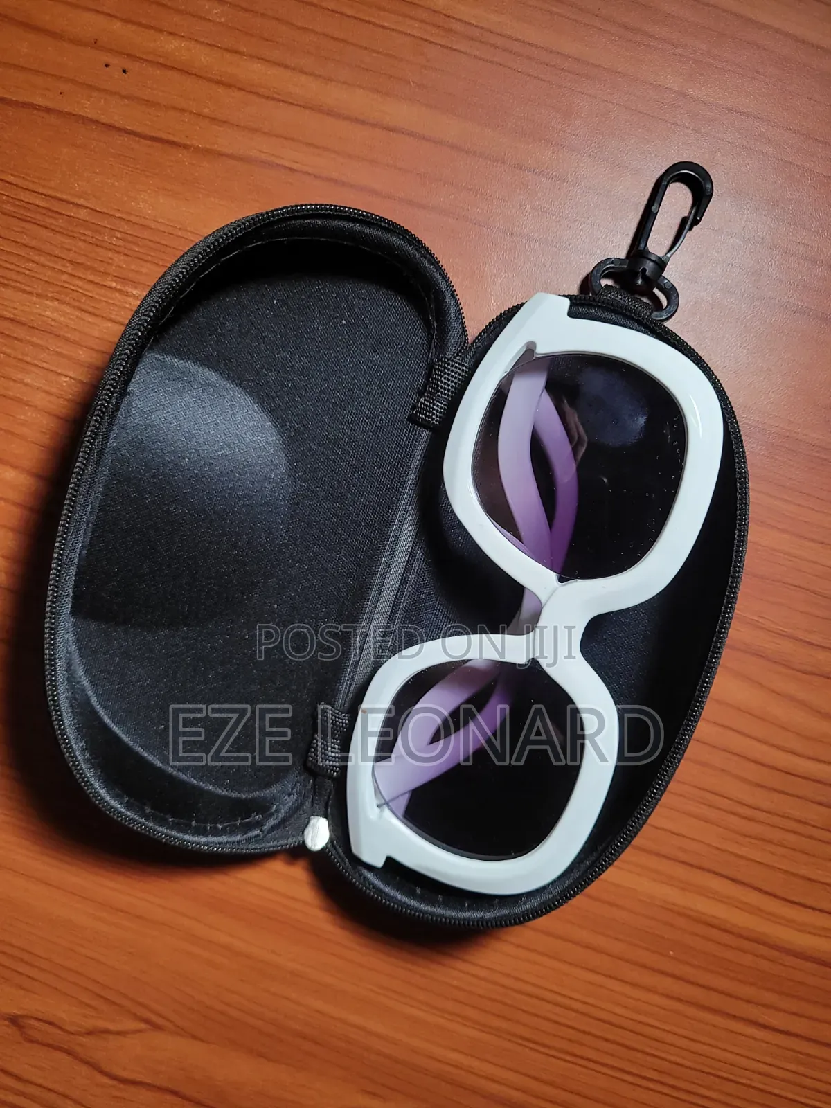 Fashionable Glassed WTH Casing