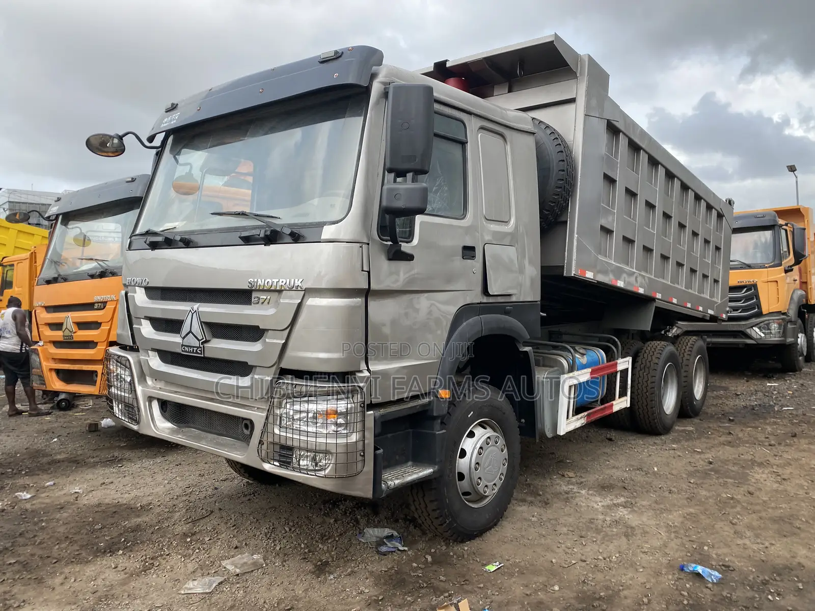 Howo Tipper 10tyres - 30 Tons