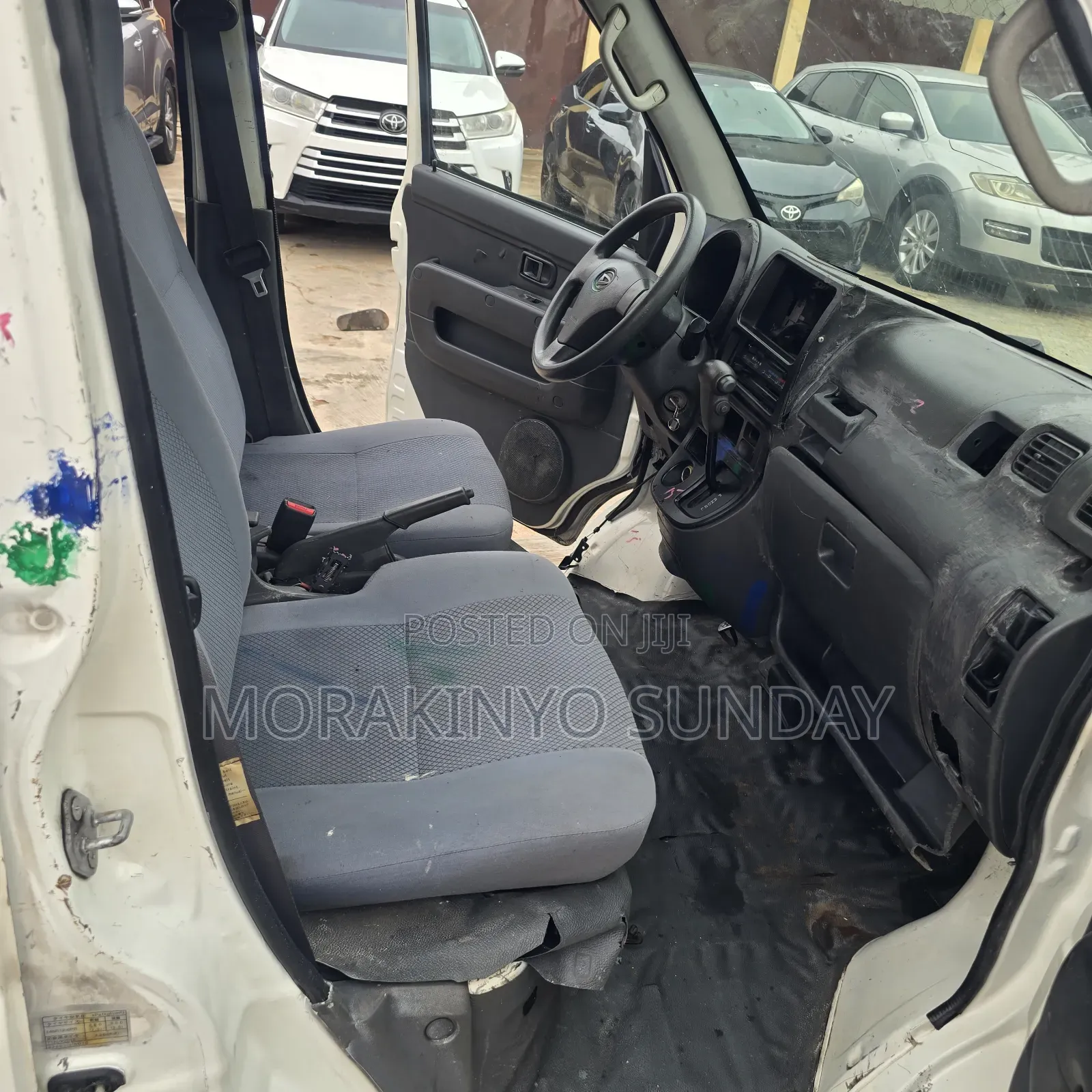 Daihatsu Hijet 2004 White
