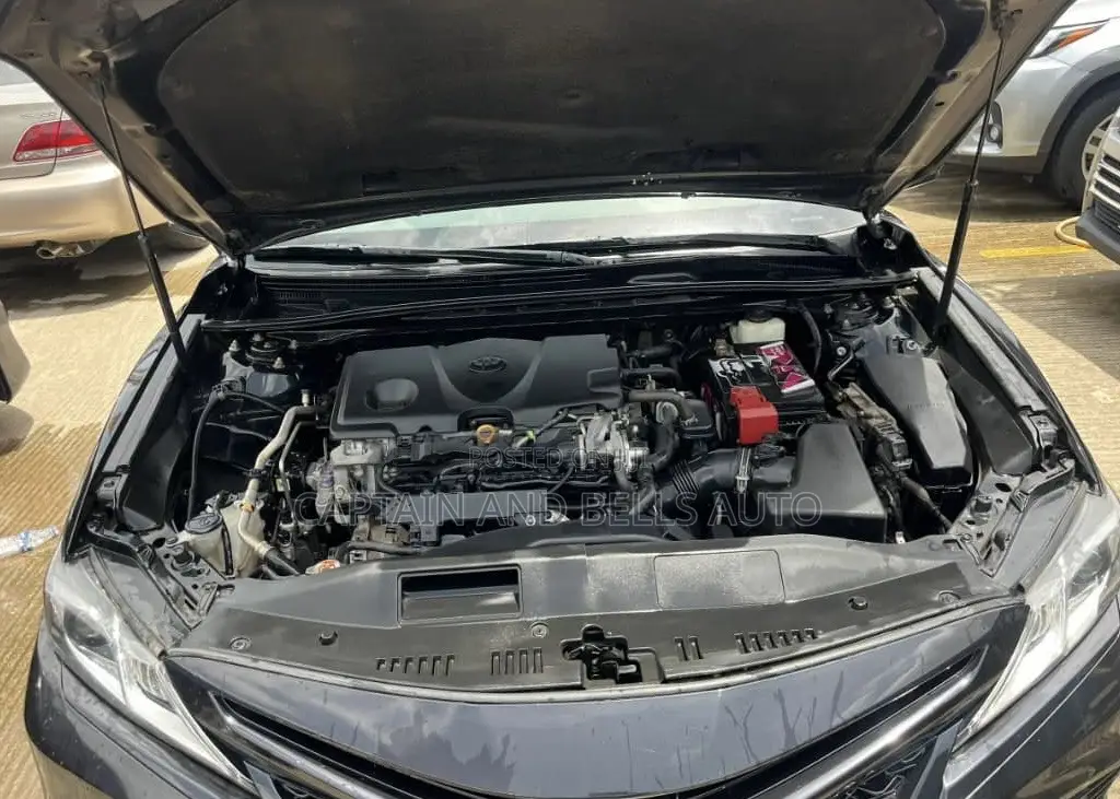 Toyota Camry SE Nightshade FWD 2020 Black