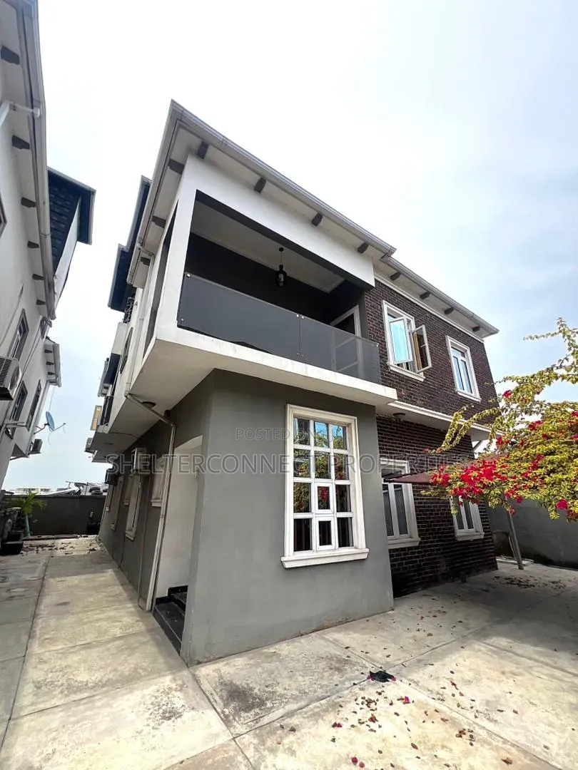 5bdrm Duplex in Ikate for sale