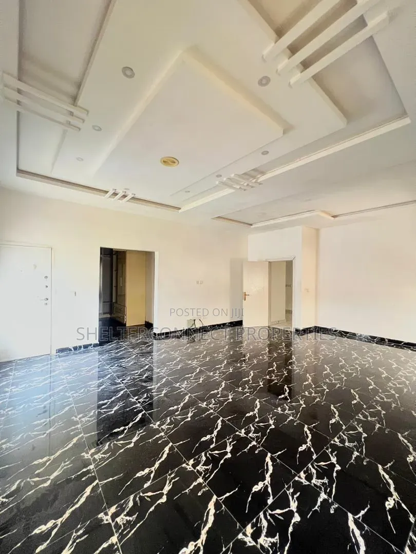 5bdrm Duplex in Ikate for sale