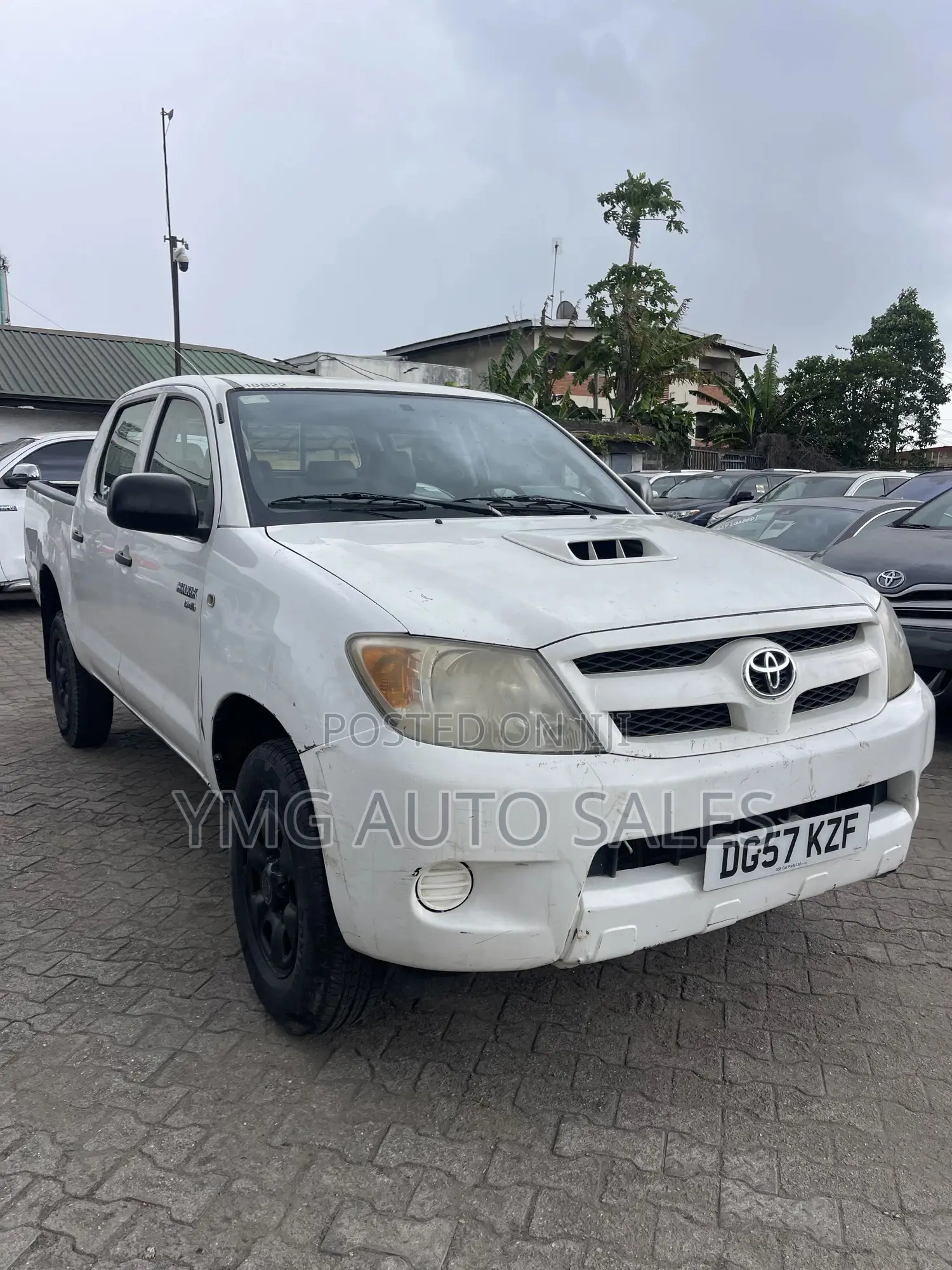 Toyota Hilux 2008 White