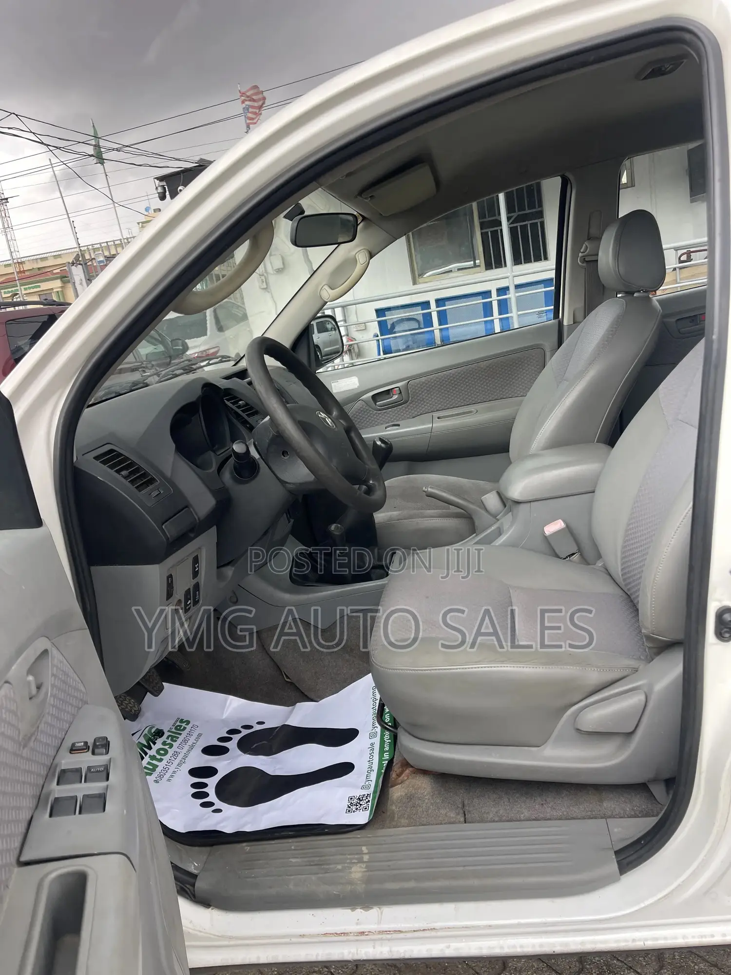 Toyota Hilux 2008 White