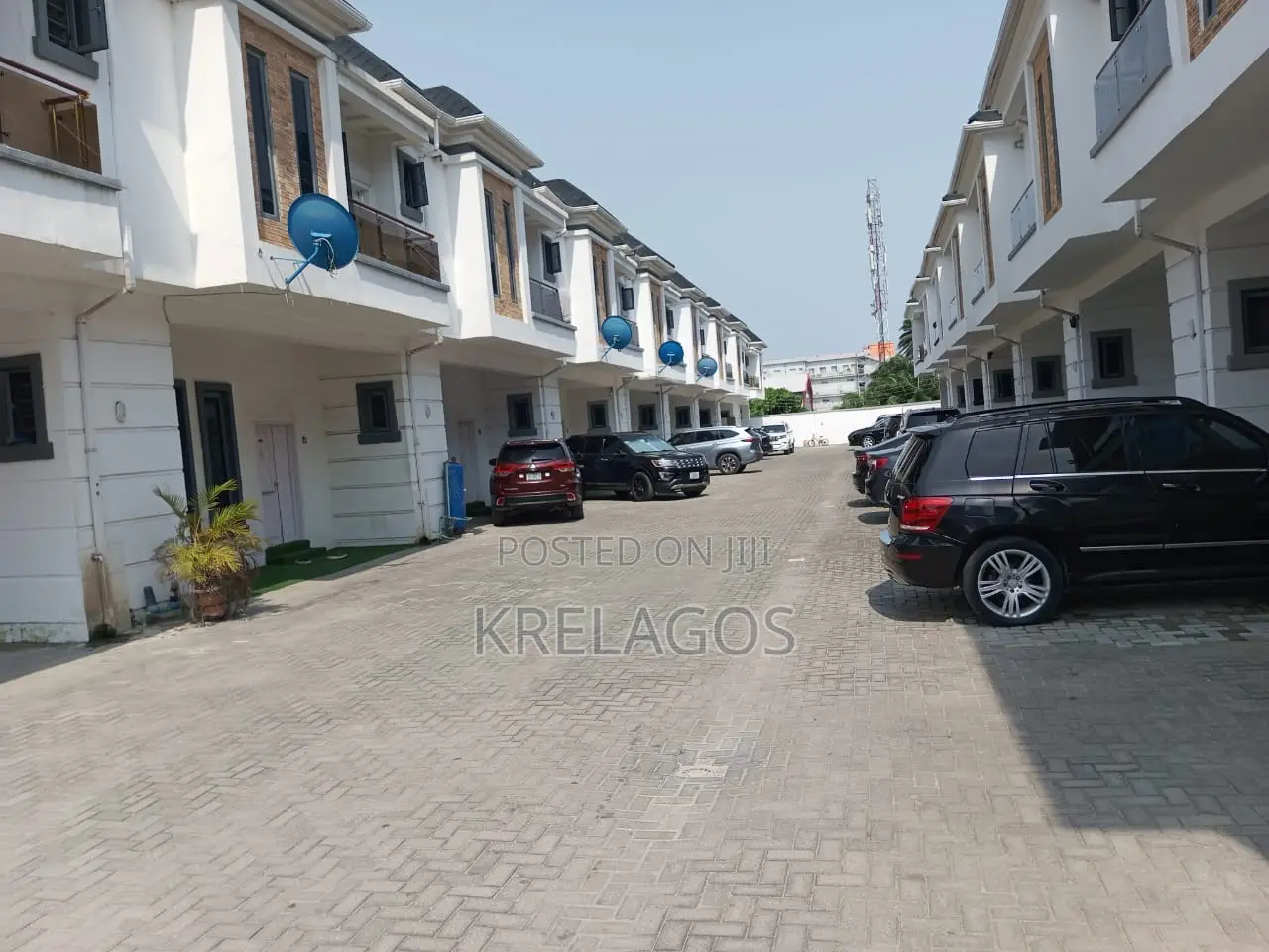 Furnished 4bdrm House in Orchid, Chevron for rent