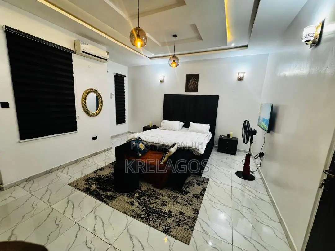 Furnished 4bdrm House in Orchid, Chevron for rent