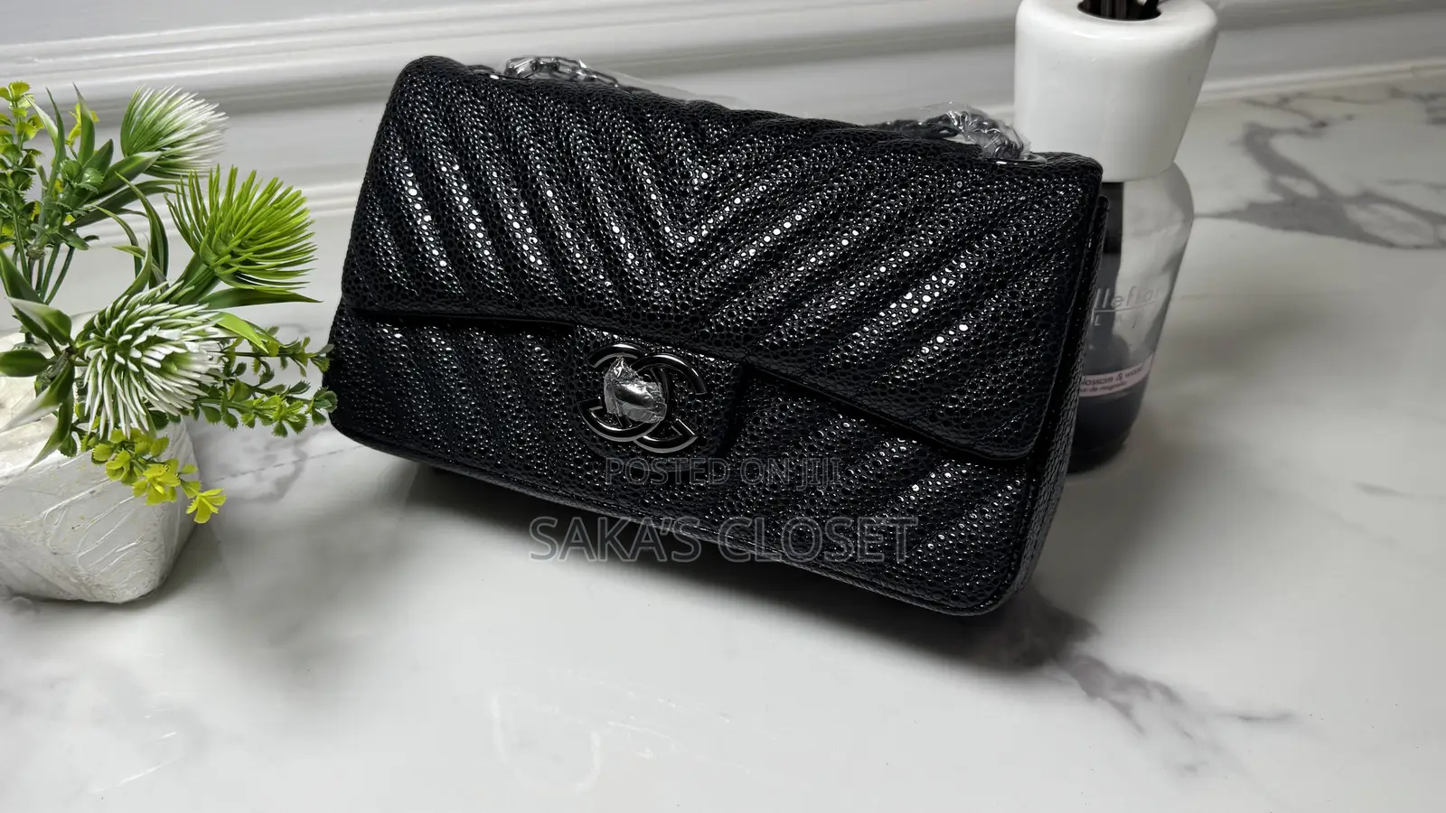 Black Ladies Hand Bag