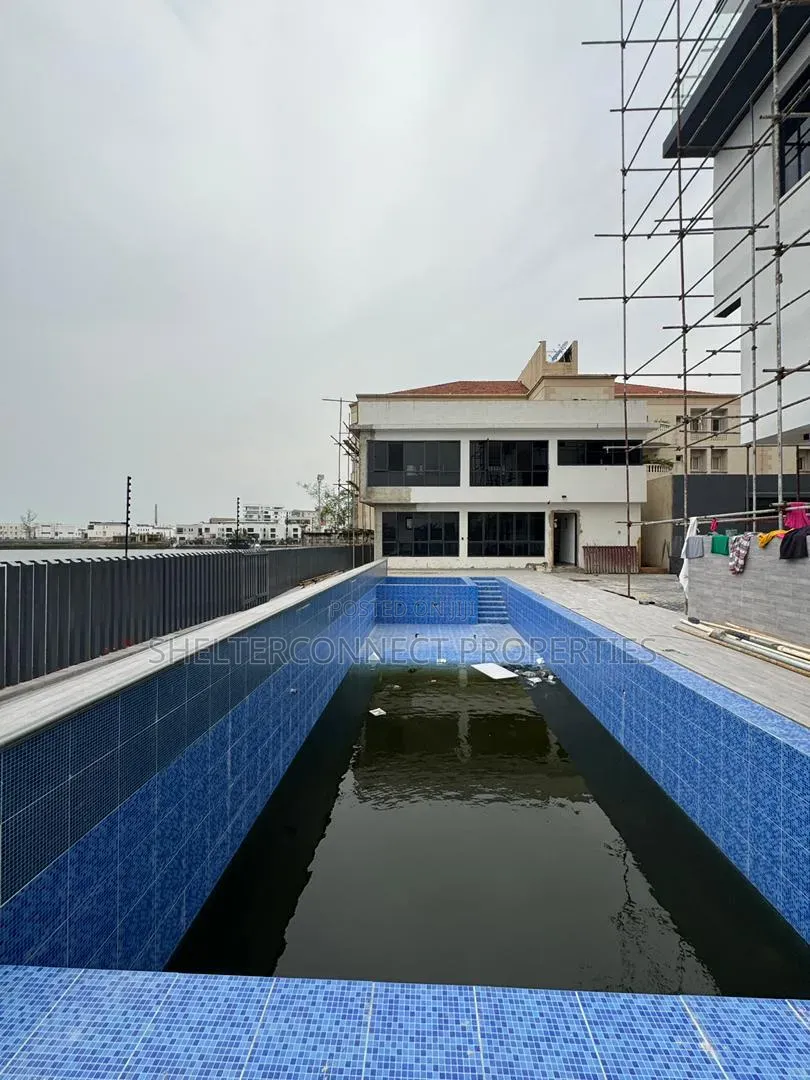 4bdrm Maisonette in Banana Island for sale