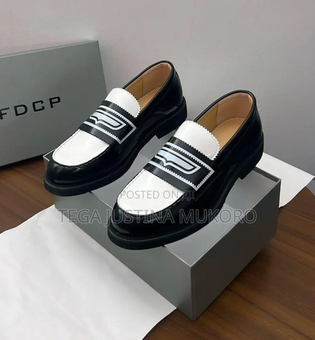 High Quality Latest Design Stock Men's Flat Shoes