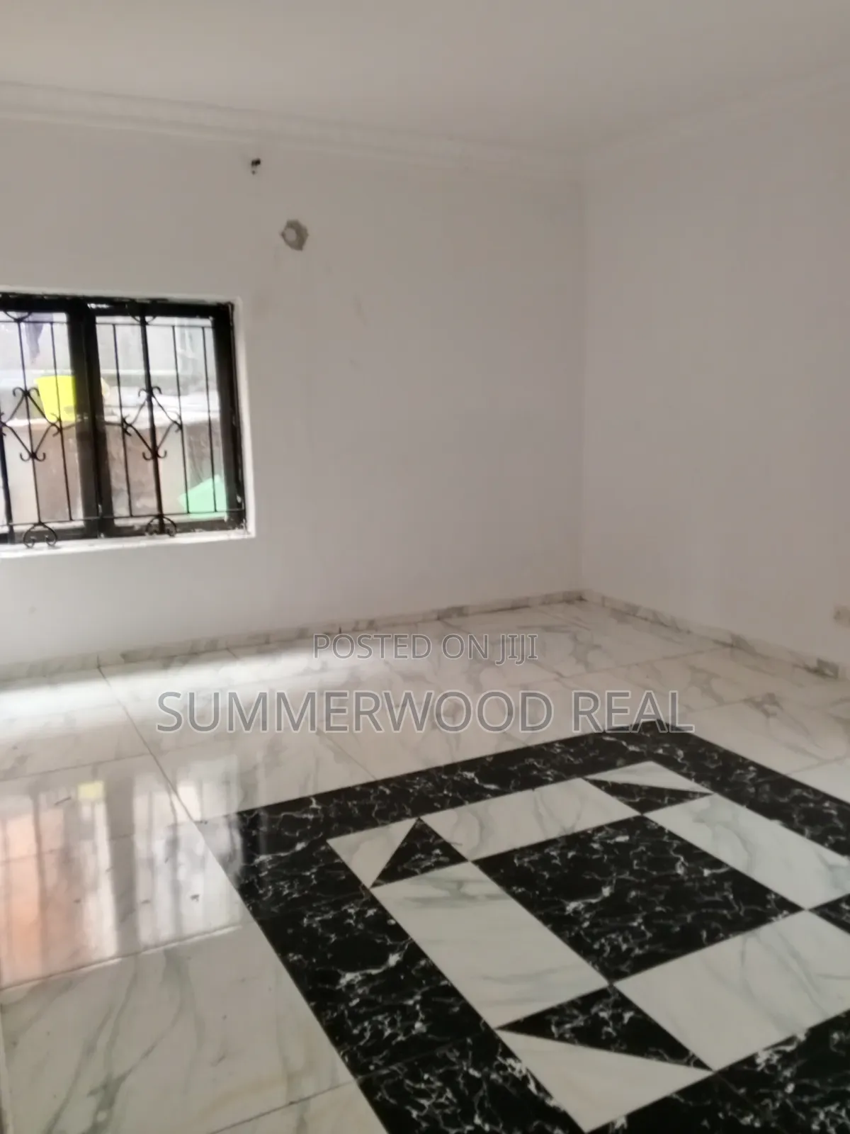 Mini Flat in Lekki Phase 2 for rent