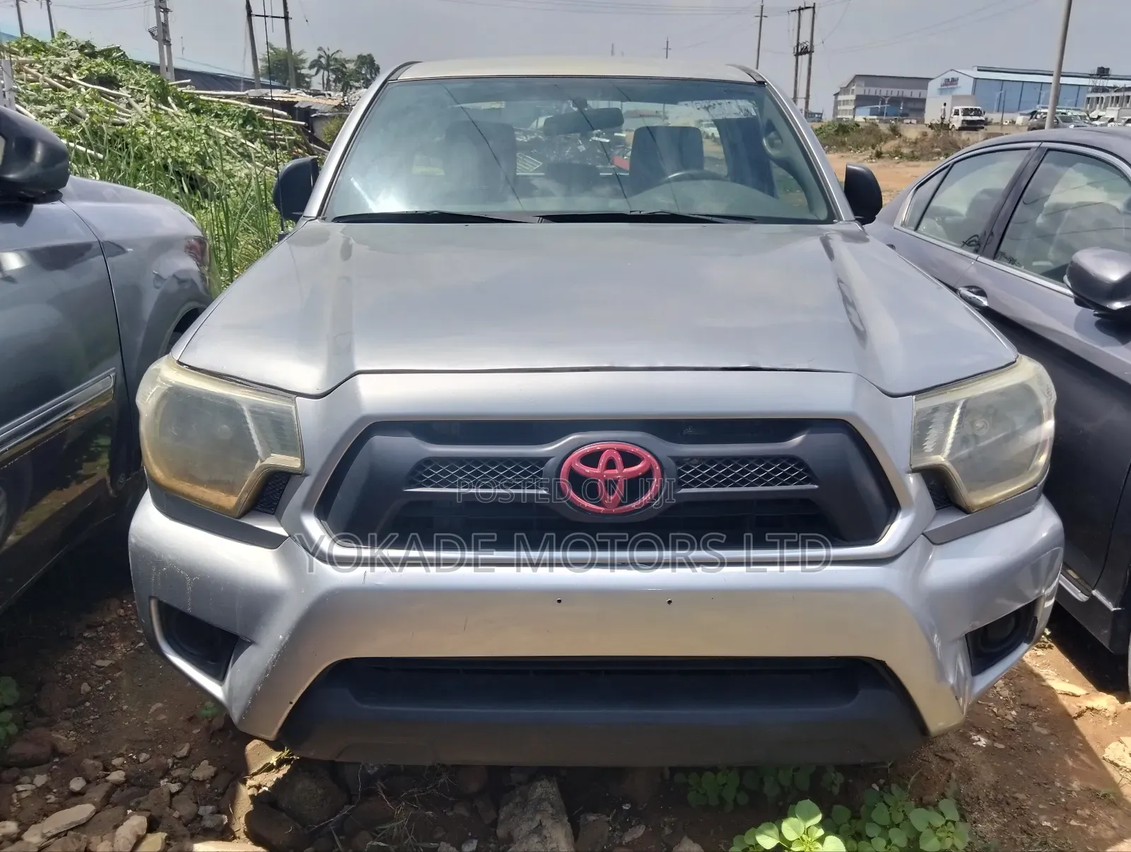 Toyota Tacoma V6 4dr Access Cab 4WD 6.1 ft. SB (4.0L 6cyl 6M) 2014