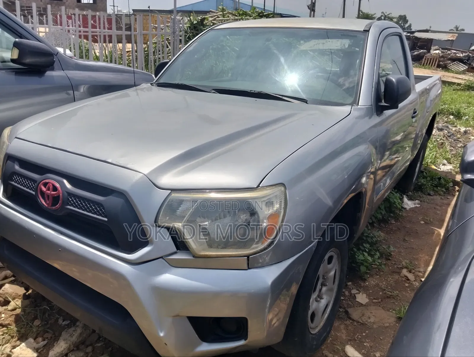 Toyota Tacoma V6 4dr Access Cab 4WD 6.1 ft. SB (4.0L 6cyl 6M) 2014