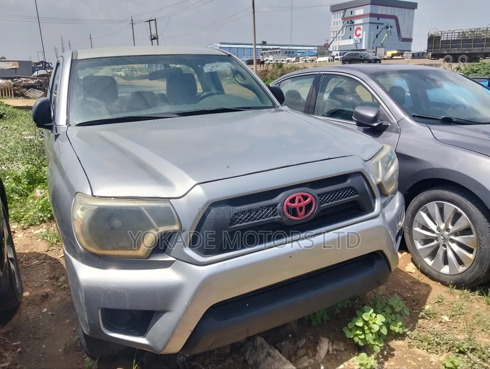 Toyota Tacoma V6 4dr Access Cab 4WD 6.1 ft. SB (4.0L 6cyl 6M) 2014