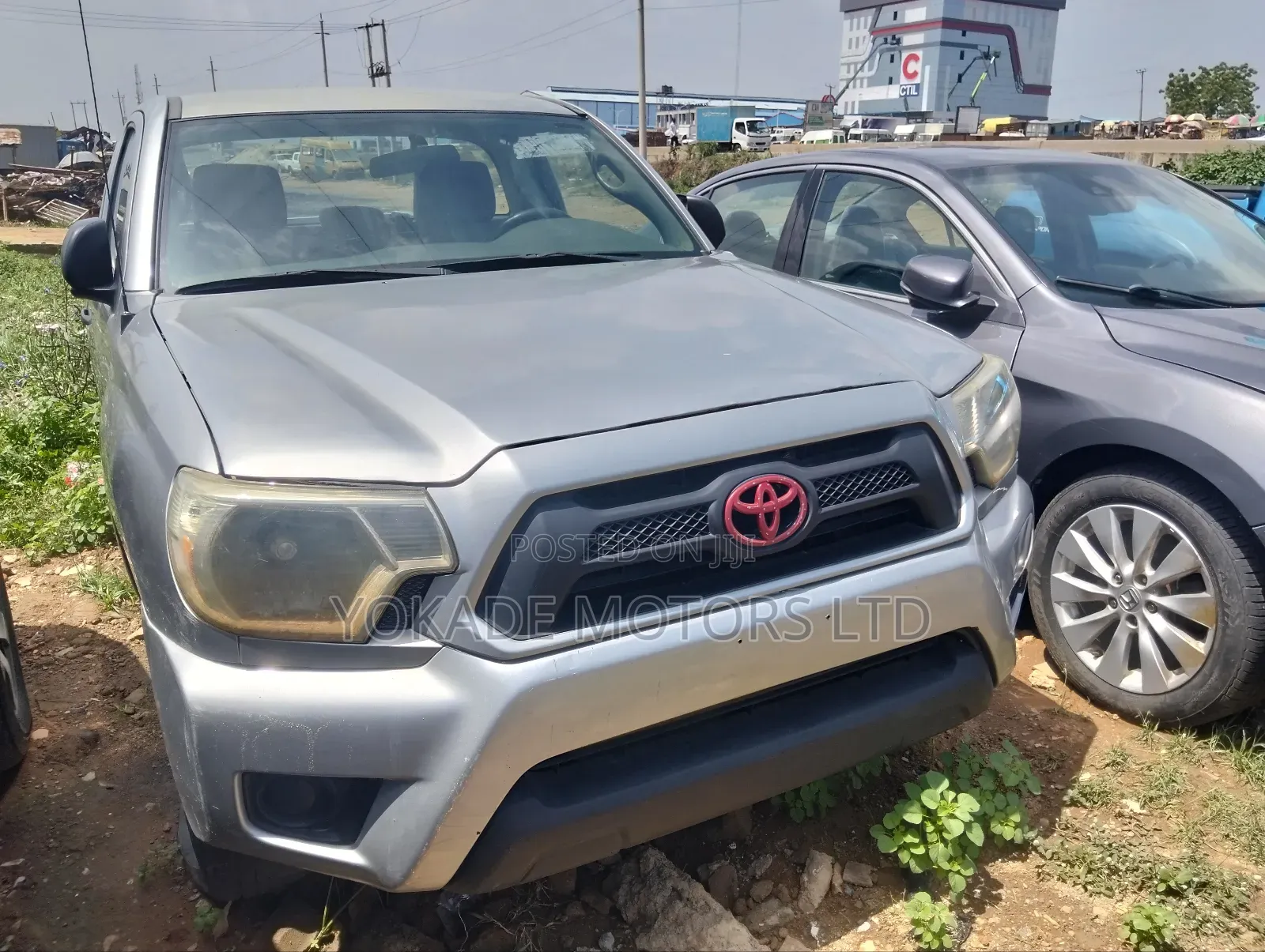Toyota Tacoma V6 4dr Access Cab 4WD 6.1 ft. SB (4.0L 6cyl 6M) 2014