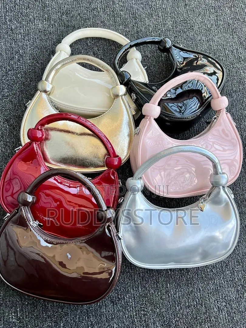 Glossy Black Curvy Handbag