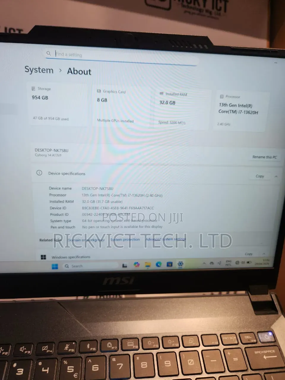 New Laptop MSI Cyborg 14 16GB Intel Core i7 SSD 1T