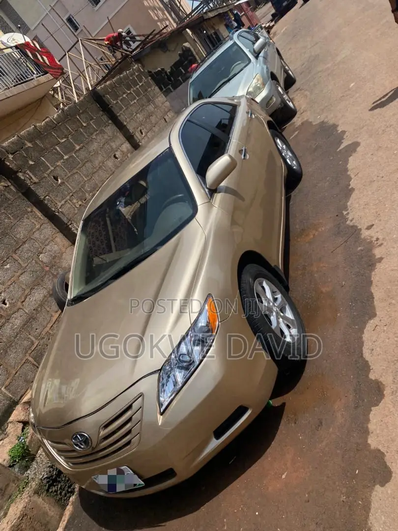 Toyota Camry 2008 Gold