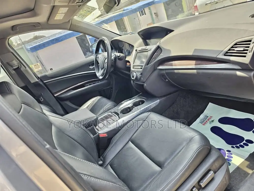 Acura MDX SUV 4dr FWD (3.5L 6cyl 9A) 2016 Silver