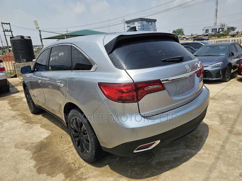 Acura MDX SUV 4dr FWD (3.5L 6cyl 9A) 2016 Silver