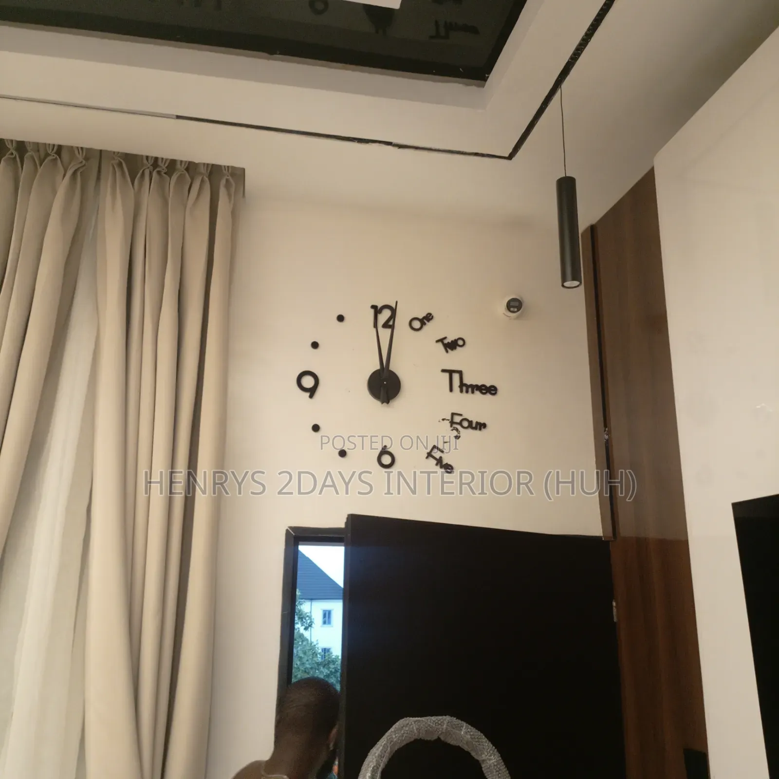 Art Work Clock Bold One