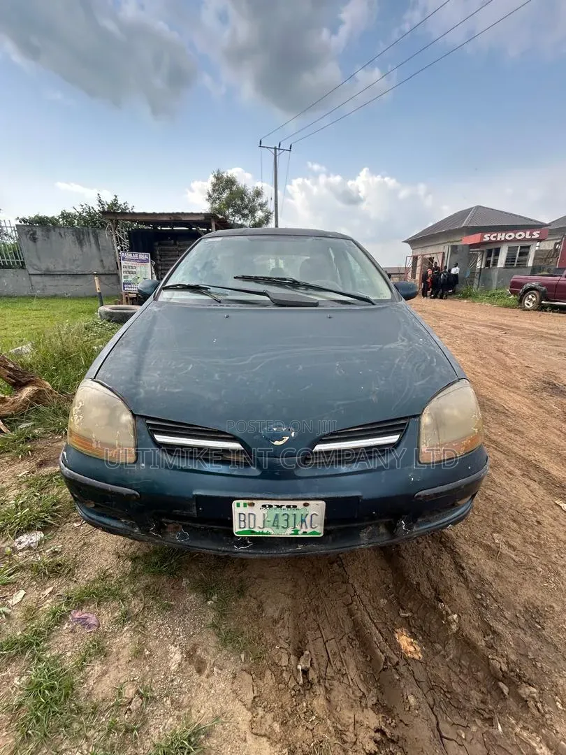 Nissan Almera Tino 2002 Blue