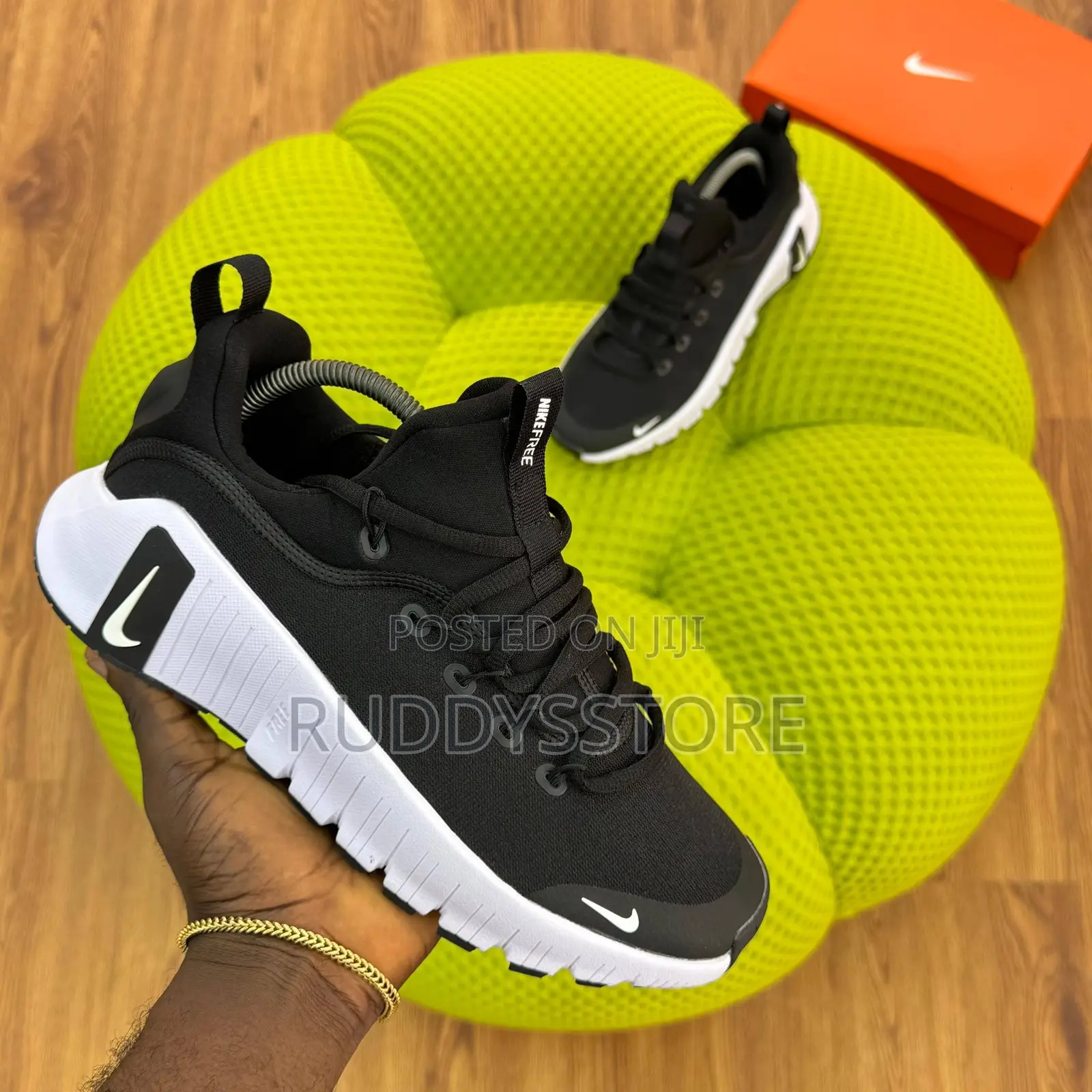 Nike Free Metcon 6/ Buy One Get a Free Sock