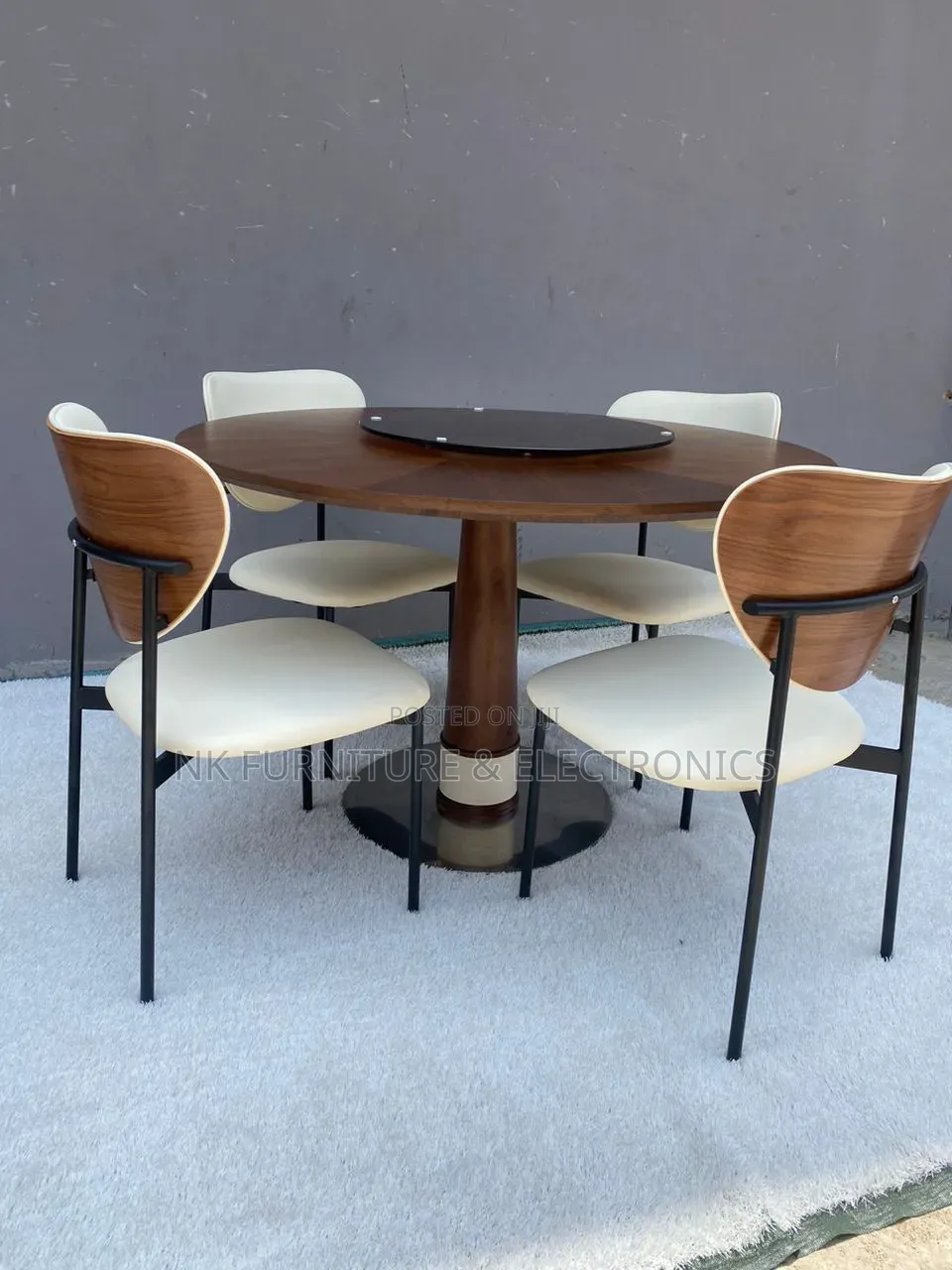 Dining  Set by Four With a Rotating Table Top