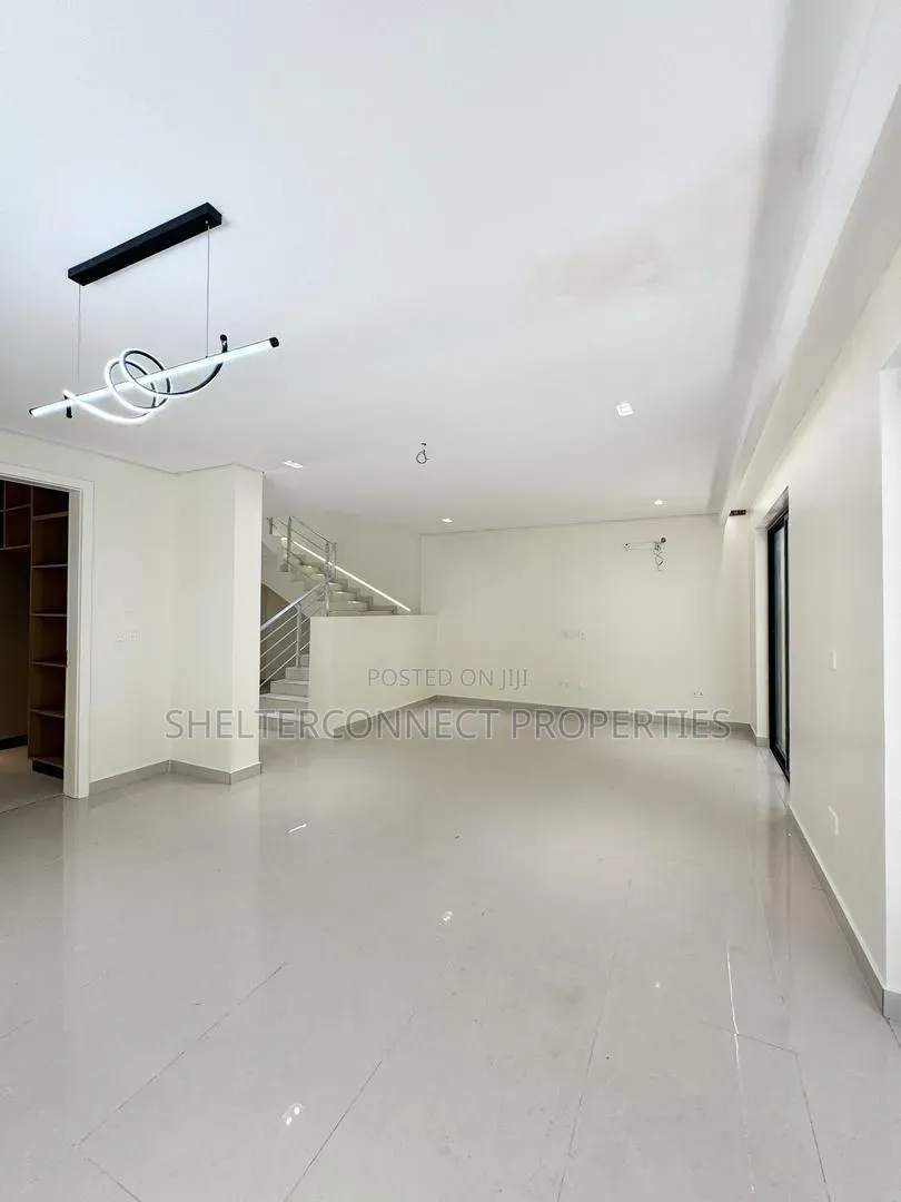 5bdrm Duplex in Ikoyi S.W for sale