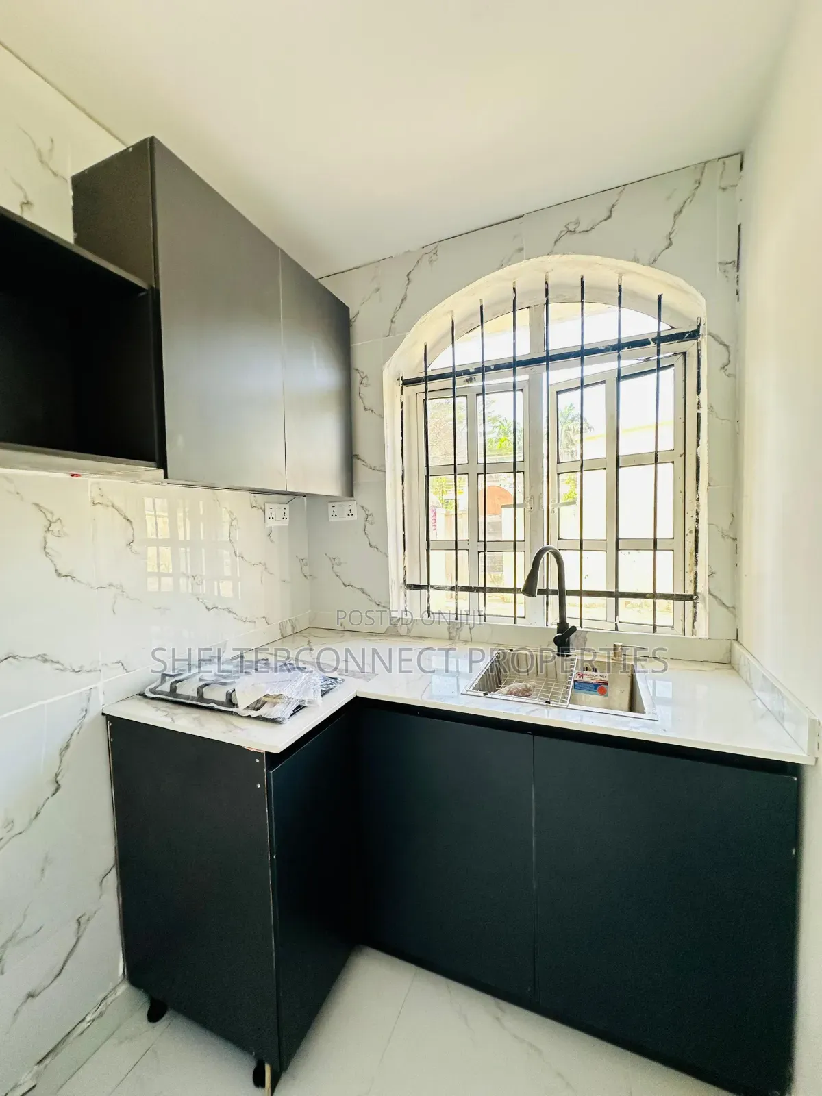 1bdrm Apartment in Victoria Island Extension for rent