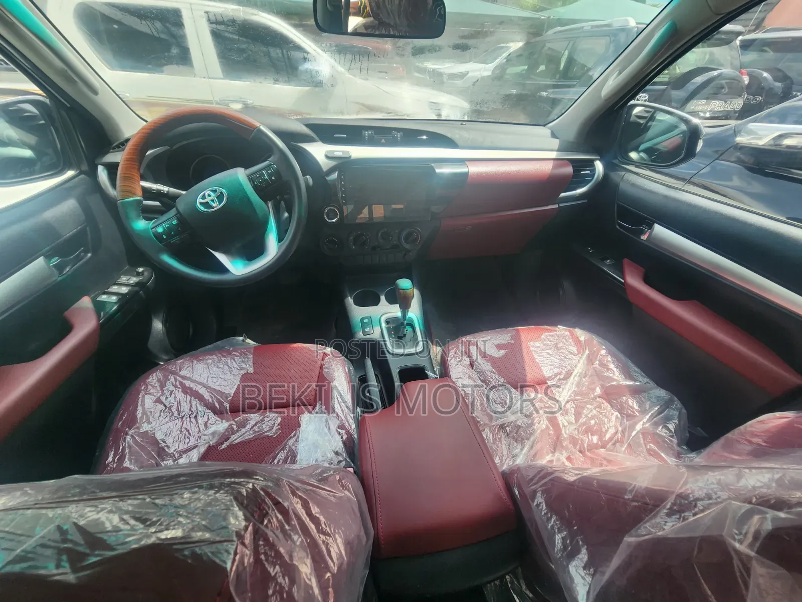 Toyota Hilux 2020 White