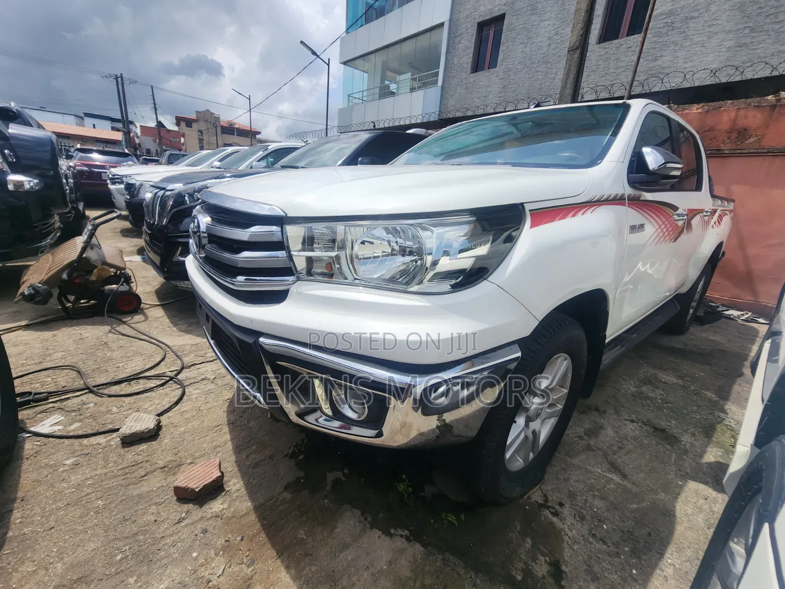 Toyota Hilux 2020 White